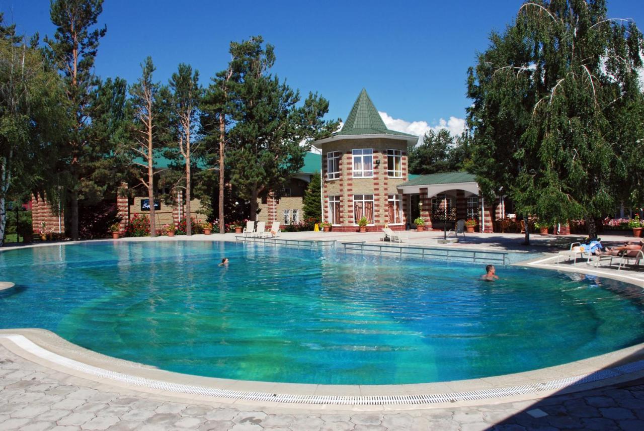 Resort Center Raduga Dolinka المظهر الخارجي الصورة