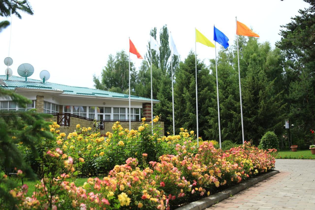 Resort Center Raduga Dolinka المظهر الخارجي الصورة