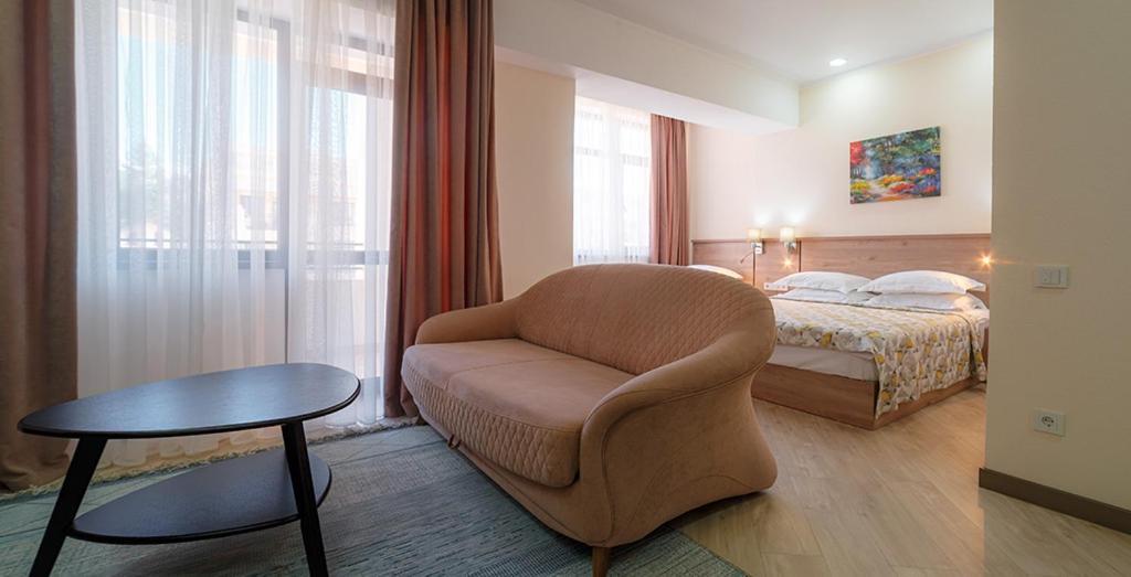 Resort Center Raduga Dolinka المظهر الخارجي الصورة